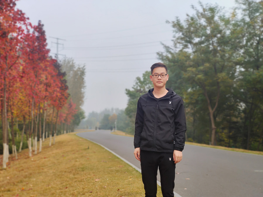 2022年度通发娱乐医药优异科技斗争者——张潇潇